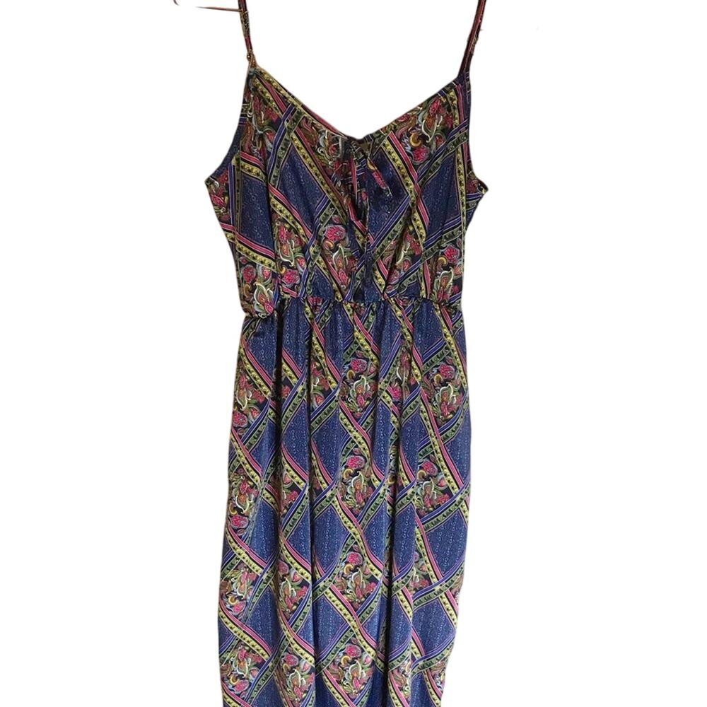 Runway story floral paisley maxi size large